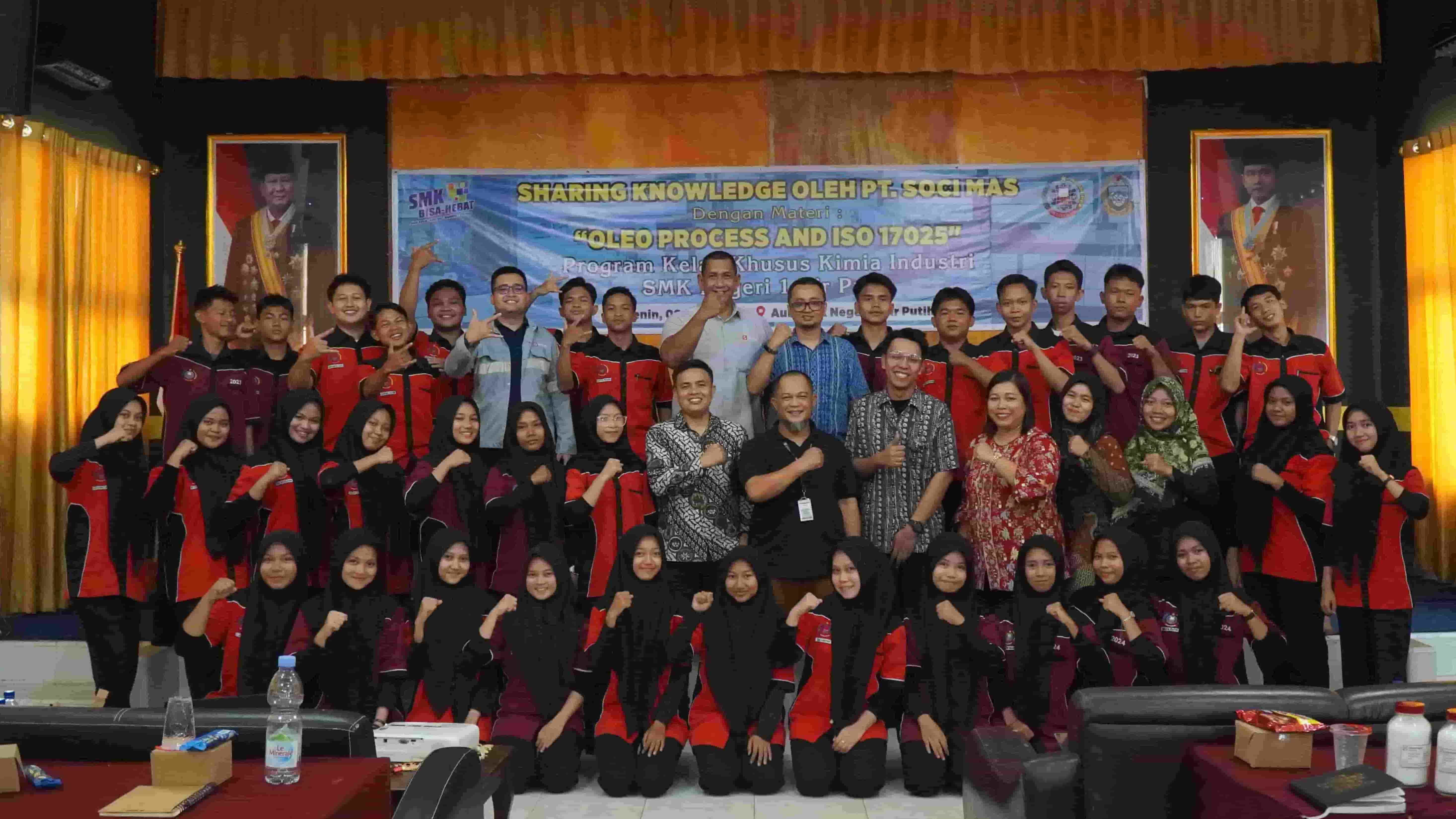 Menembus Batas Kelas: Siswa Kimia Industri Belajar Langsung dari Ahlinya bersama PT. Soci Mas
